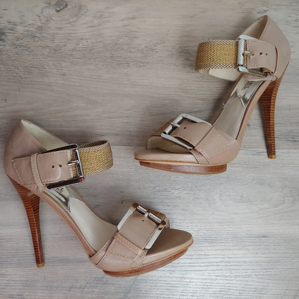 Michael Kors Tan & Gold Leather Stiletto Buckle High Heel Sandals Size 6.5